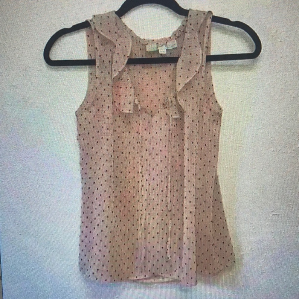 Women’s sleeveless blouse